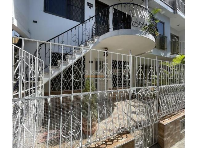 Casas, Venta en Nápoles