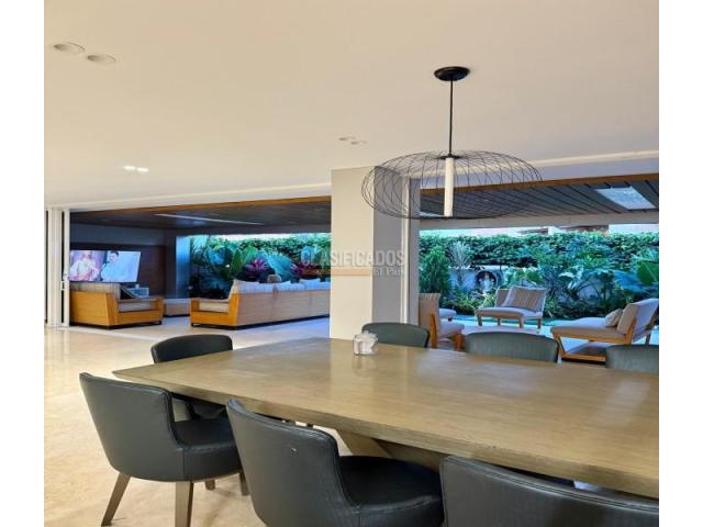 Casas, Venta en Ciudad Jardín