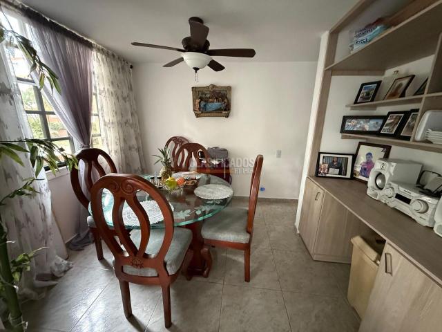 Apartamentos, Venta en Santa Anita