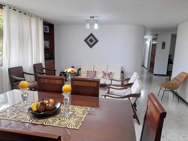 Apartamentos, Venta en La Flora