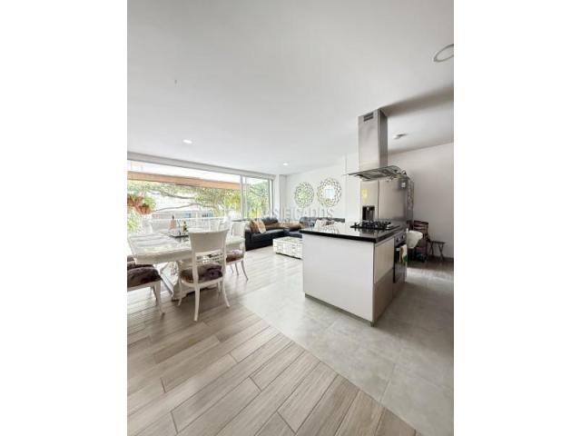 Apartamentos, Venta en Pance