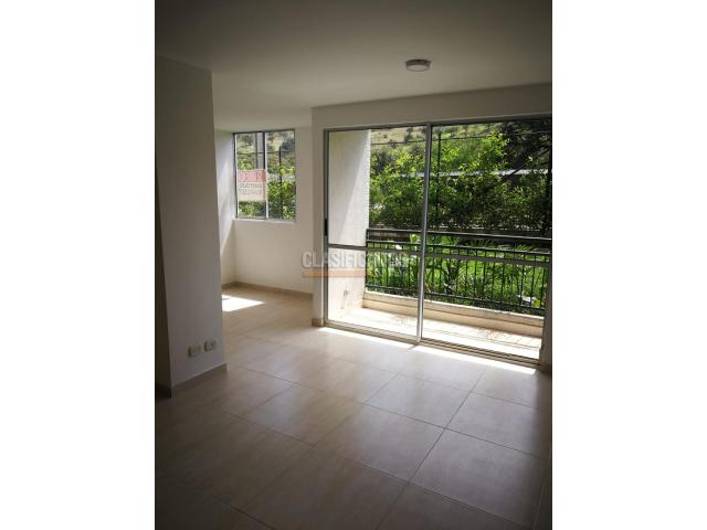 Apartamentos, Venta en Yumbo