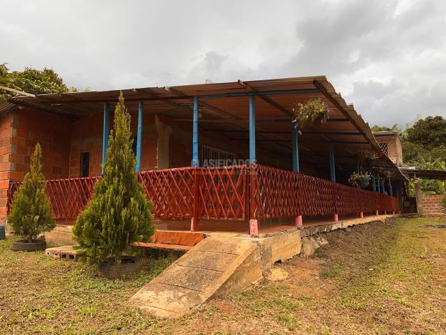 Casas, Venta en Dagua