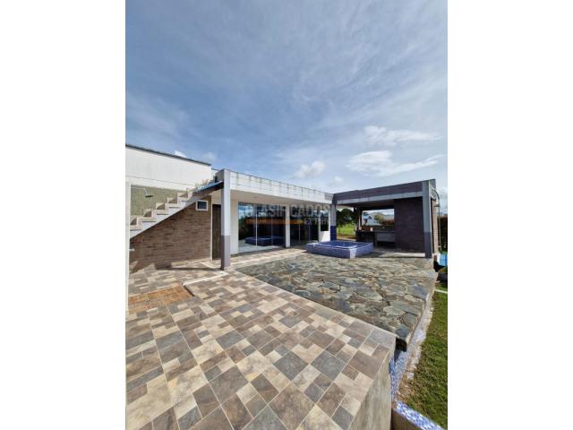 Fincas y Casas Campestres, Venta en Calima (Darién)