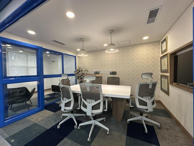 Oficinas y Consultorios, Alquiler en Centenario