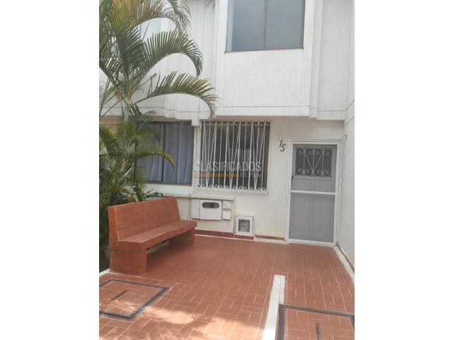 Casas, Alquiler en Guadalupe