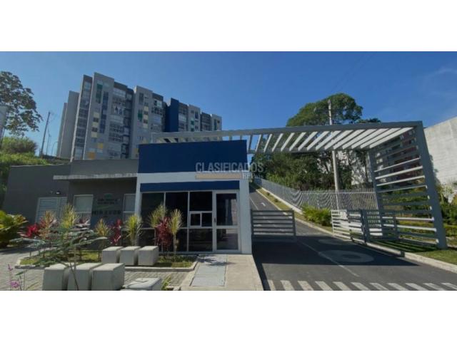 Apartamentos, Venta en Pereira