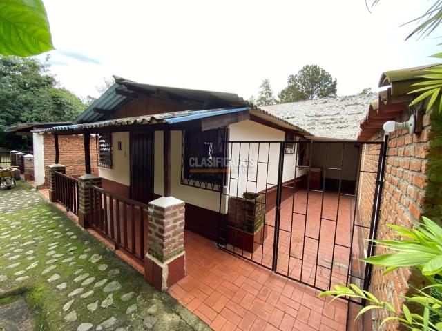 Casas, Alquiler en La Buitrera