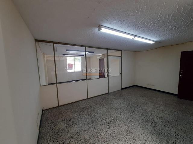 Oficinas y Consultorios, Alquiler en San Vicente