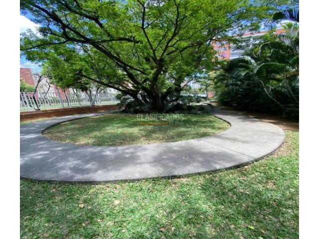 Apartamentos, Venta en Valle del Lili