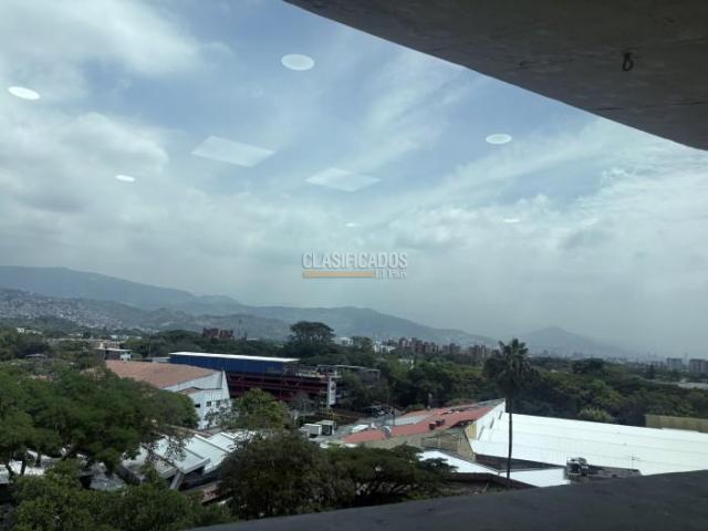 Oficinas y Consultorios, Venta en Centro Ccial. Unicentro