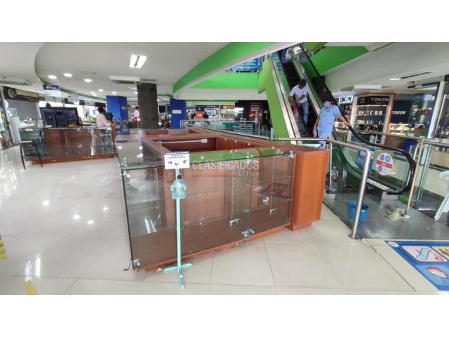 Locales y Bodegas, Venta en Capri