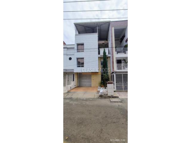 Casas, Alquiler en Caney Especial