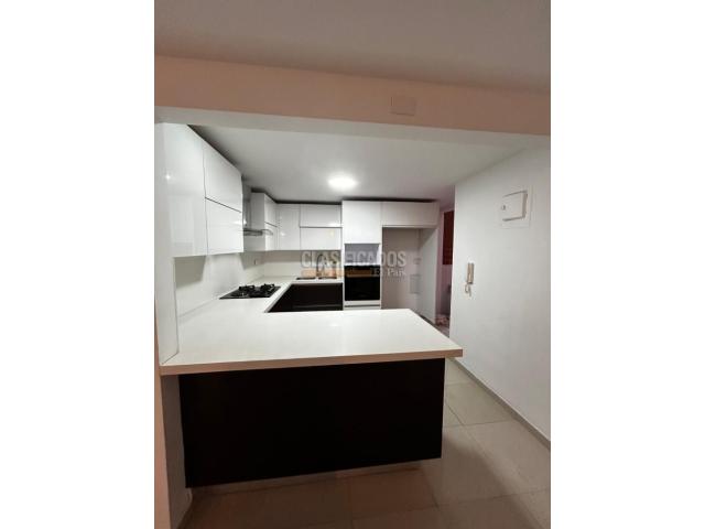 Casas, Alquiler en Ciudad Jardín