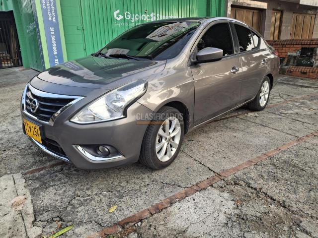 Nissan Versa 2015