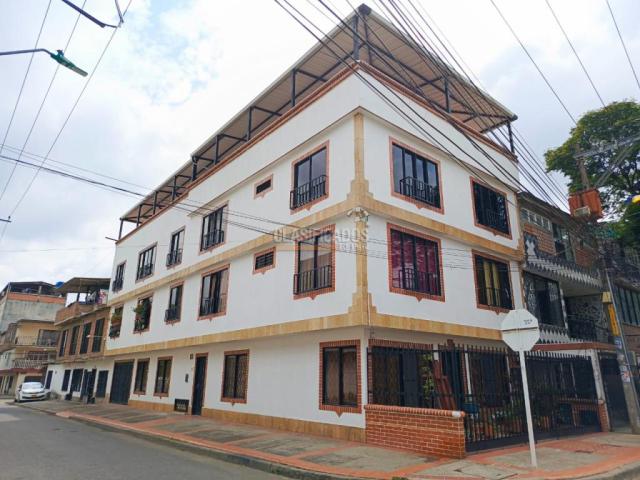 Apartamentos, Alquiler en Francisco Eladio Ramírez