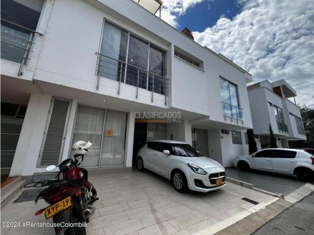 Casas, Venta en Los Patios