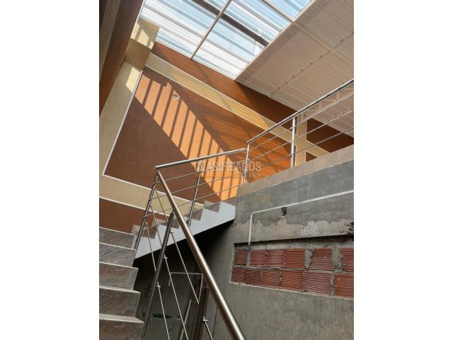 Edificios, Venta en La Flora