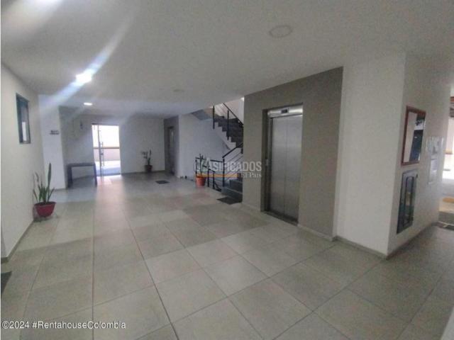 Apartamentos, Alquiler en Chía