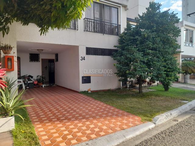 Casas, Venta en La Hacienda