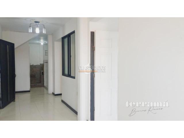 Apartamentos, Venta en Yumbo