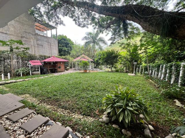 Casas, Venta en Yumbo