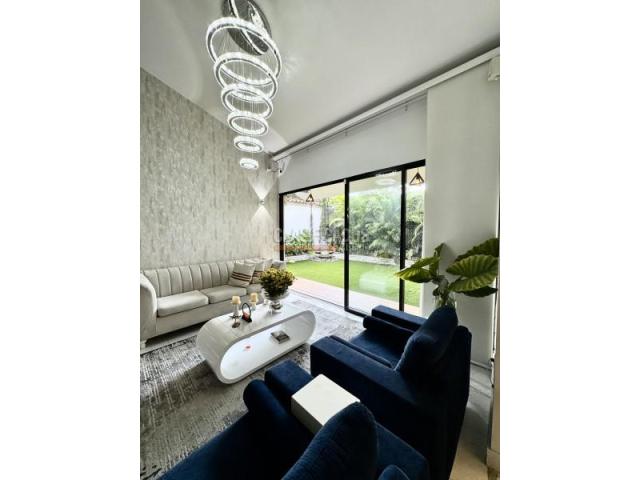 Casas, Venta en La Flora