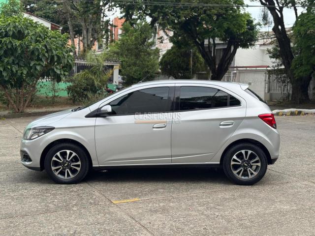 Chevrolet Onix 2016
