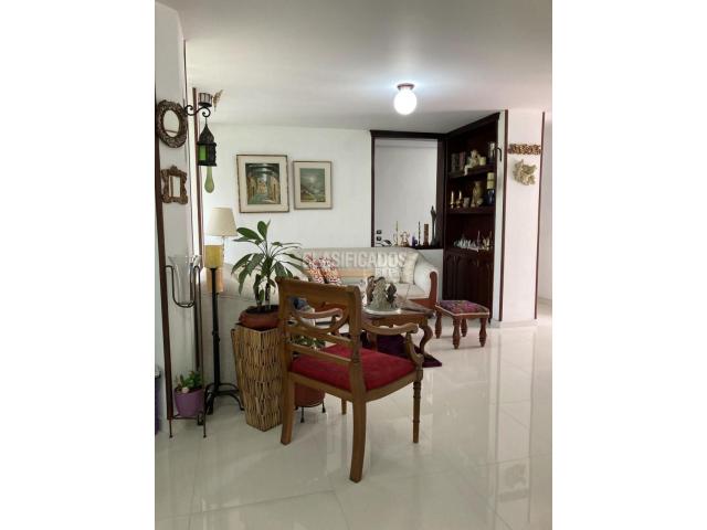 Apartamentos, Venta en Las Quintas de Don Simón