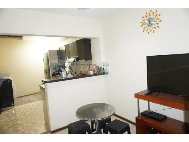 Casas, Venta en Ciudad 2.000