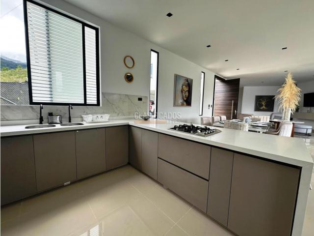 Fincas y Casas Campestres, Venta en Calima (Darién)