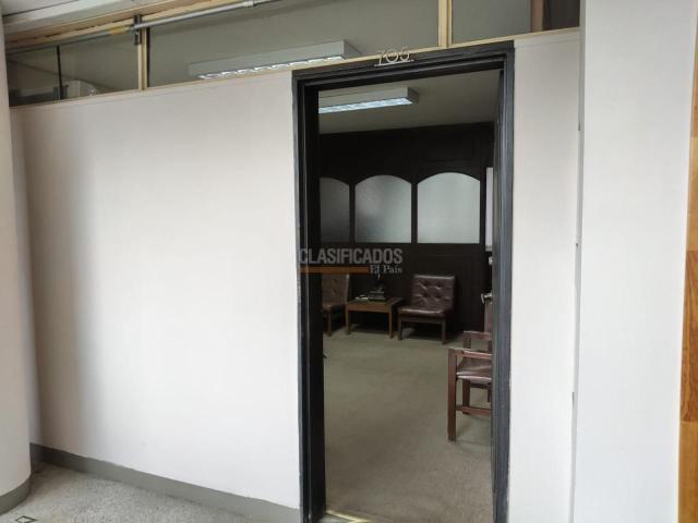 Oficinas y Consultorios, Venta en Centro Ccial Ciudad de Cali