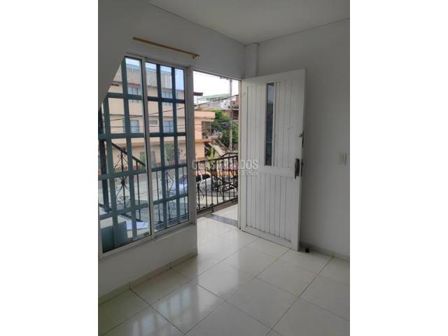 Apartamentos, Alquiler en Santa Mónica Popular