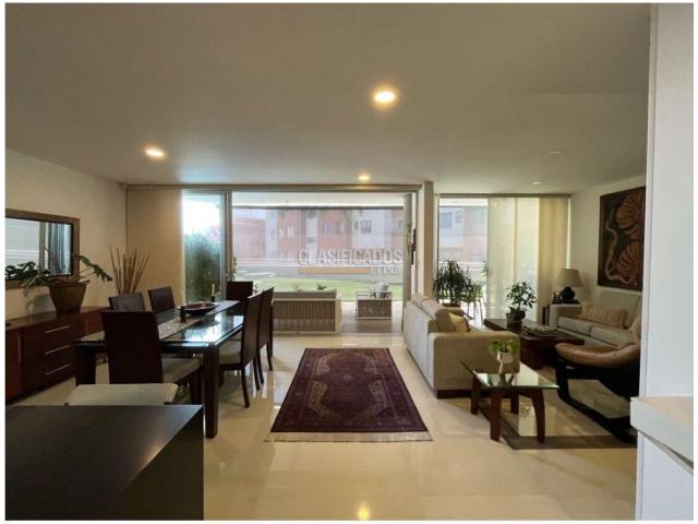 Apartamentos, Venta en Santa Mónica Residencial