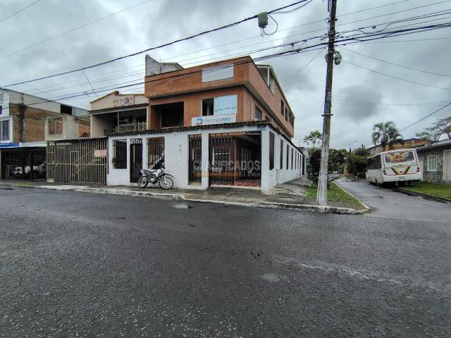 Locales y Bodegas, Alquiler en Nueva Floresta