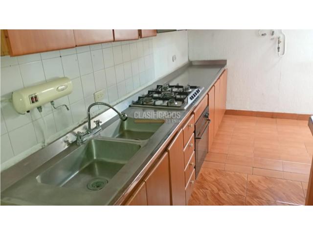 Casas, Venta en La Flora