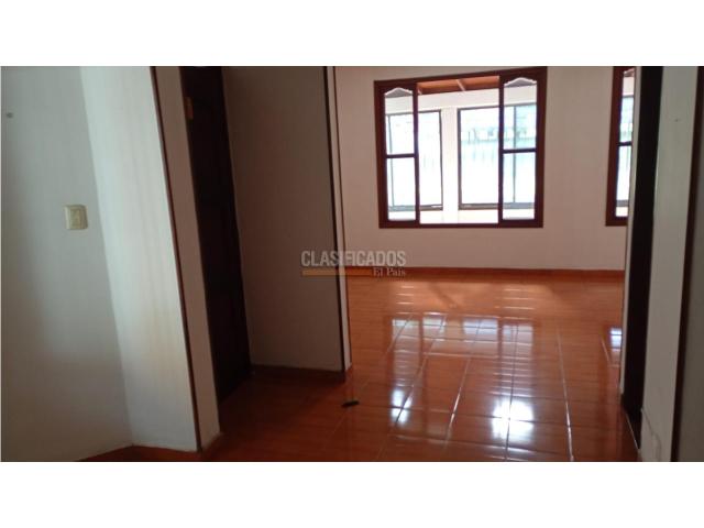 Casas, Venta en La Flora