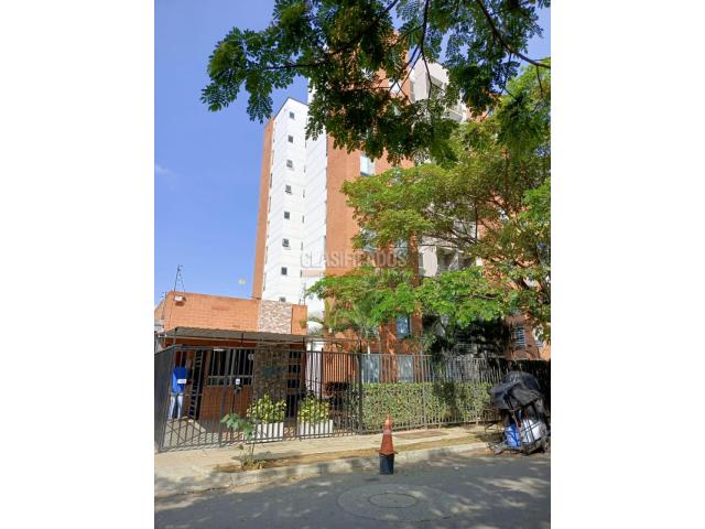 Apartamentos, Venta en Valle del Lili