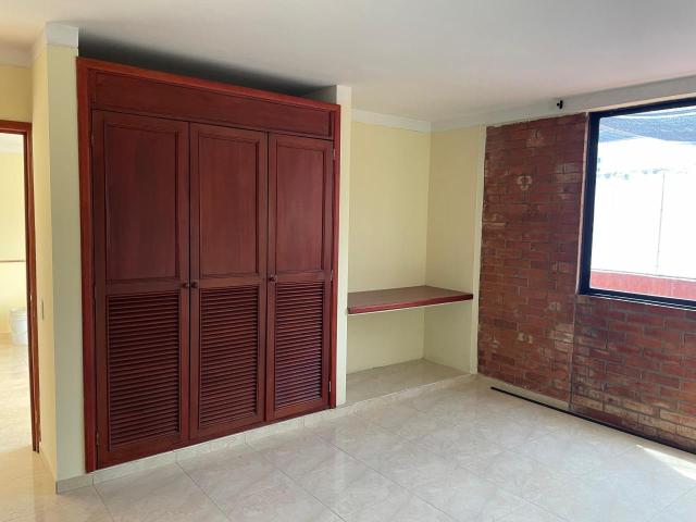 Apartamentos, Alquiler en Ciudad Jardín