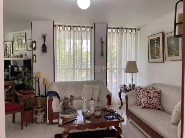 Apartamentos, Venta en Las Quintas de Don Simón