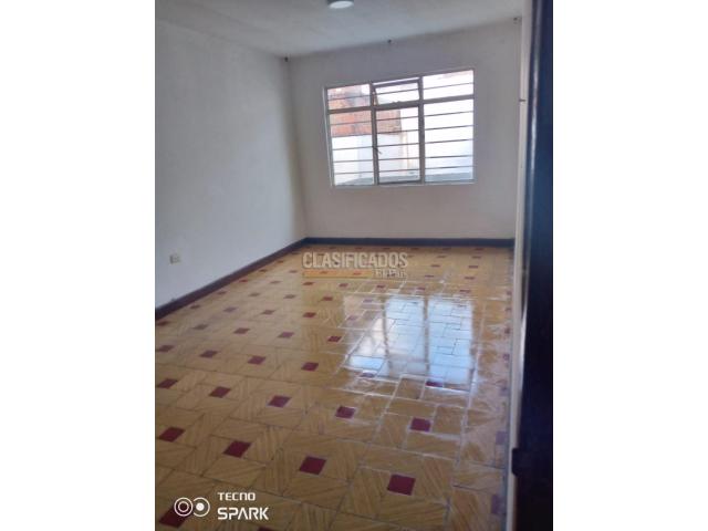 Casas, Alquiler en Champagñat