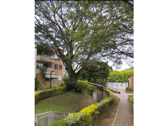 Apartamentos, Venta en Pance