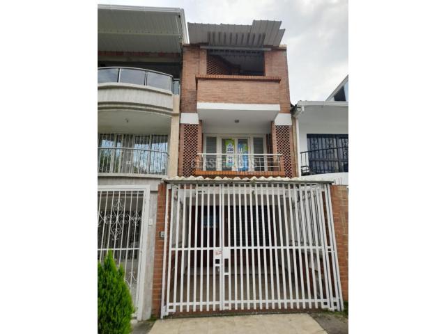 Casas, Alquiler en Calicanto