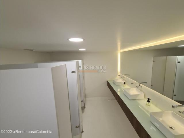 Oficinas y Consultorios, Venta en Bogotá