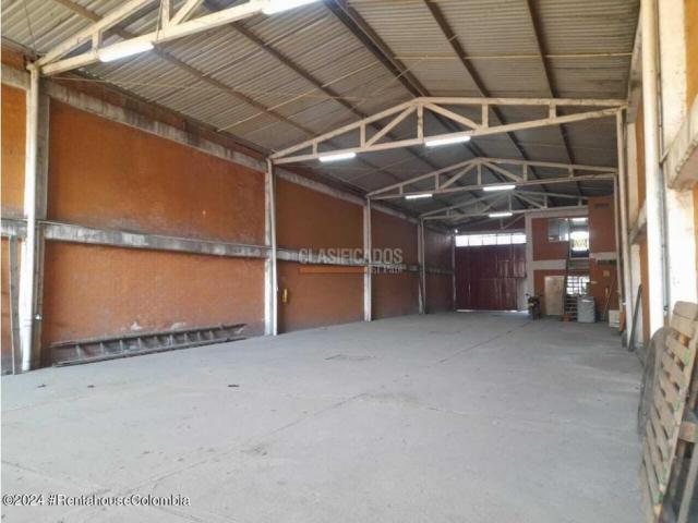 Locales y Bodegas, Venta en Yumbo