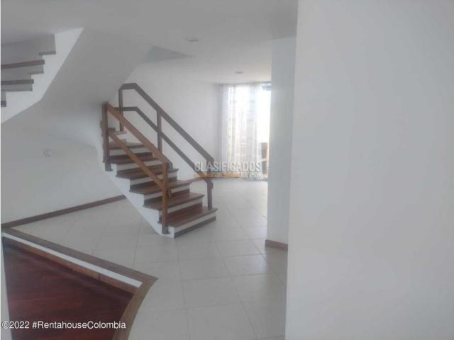 Casas, Alquiler en Chía