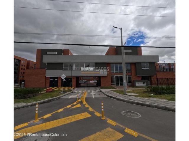 Apartamentos, Alquiler en Chía