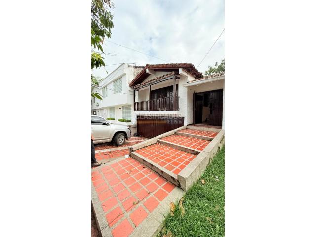 Casas, Venta en La Flora