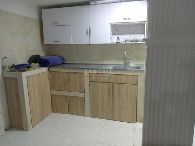 Casas, Alquiler en Villa del Lago