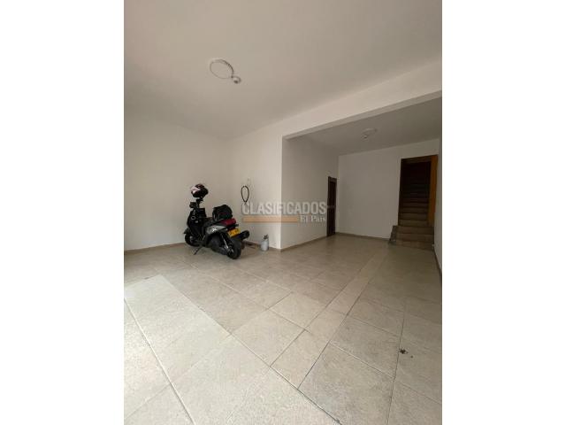 Casas, Venta en Centro Ccial Ciudad de Cali
